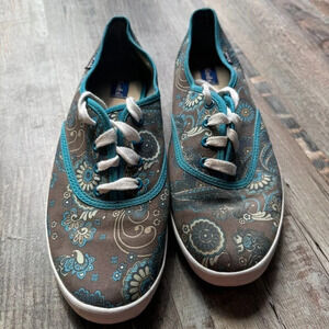 Keds size‎  8 womans paisley sneakers EUC